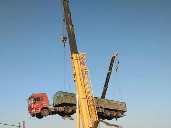 鹿泉市吊车出租_相阳澄选择吊车出租的主要原